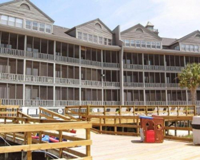 Resort Inn With Dramatic Sunset Views in Garden City Beach